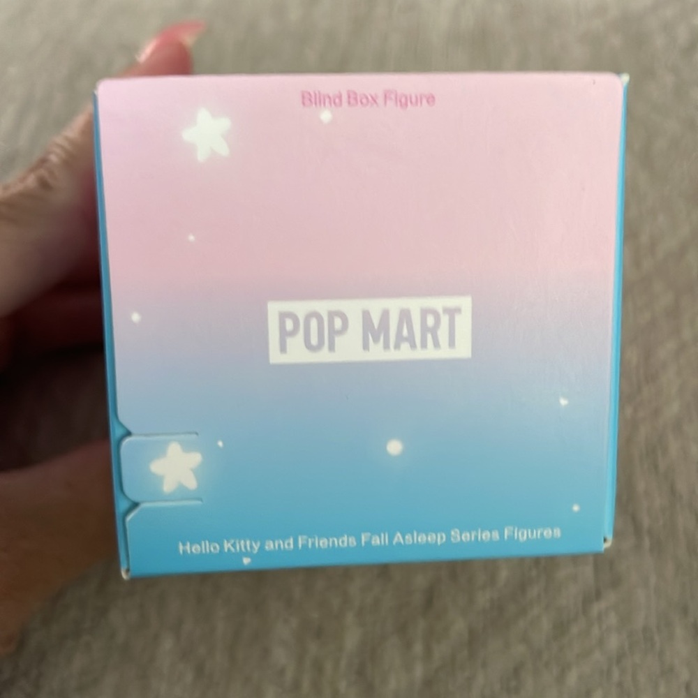 Pop Mart Hello Kitty 'Fall Asleep' Blind Box - Picture 4 of 4